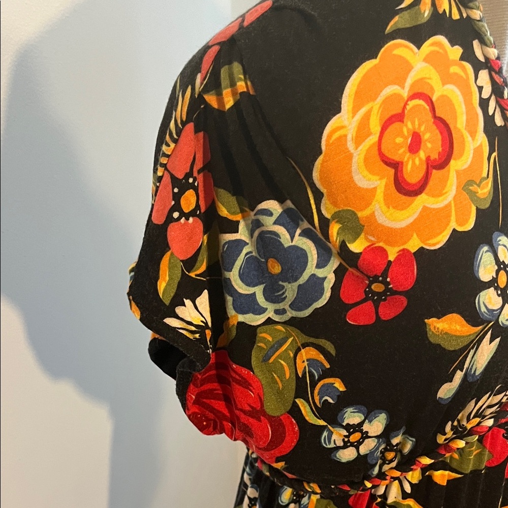 Nieves Lavi Black Floral Maxi Dress - Picture 4 of 6